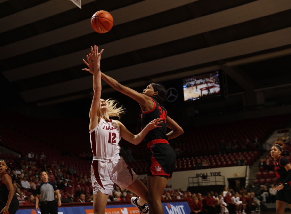 032422_WBB_CruceAl_Houston_CTP0850